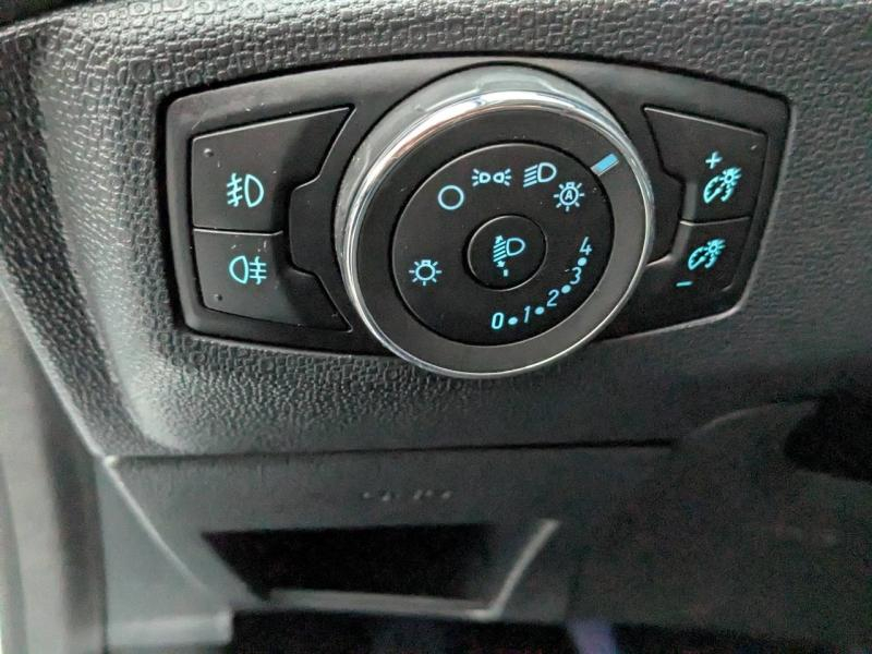 Photo 13 de l’annonce de FORD EcoSport d’occasion à vendre à FRÉJUS