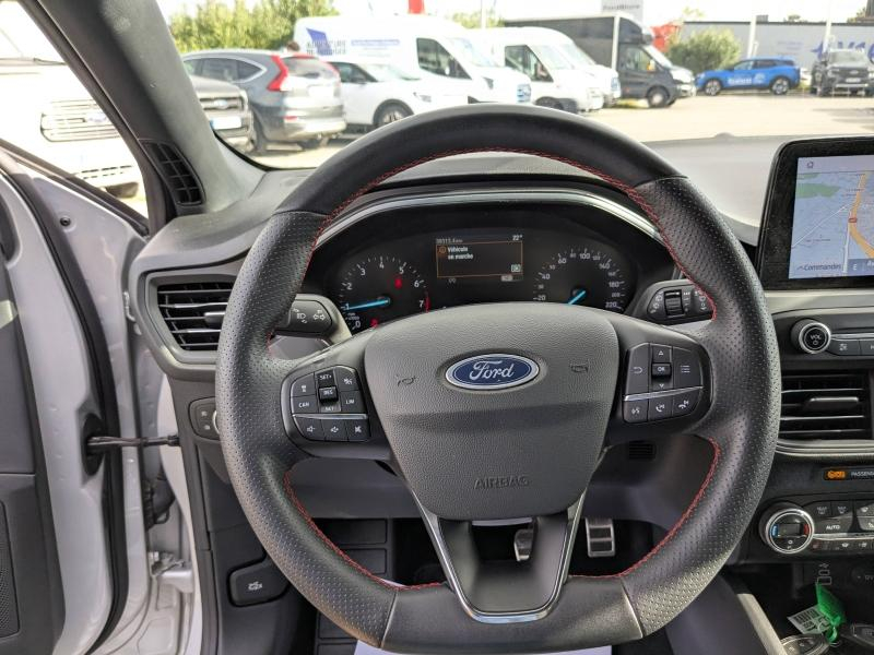 Photo 12 de l’annonce de FORD Focus d’occasion à vendre à BRIGNOLES