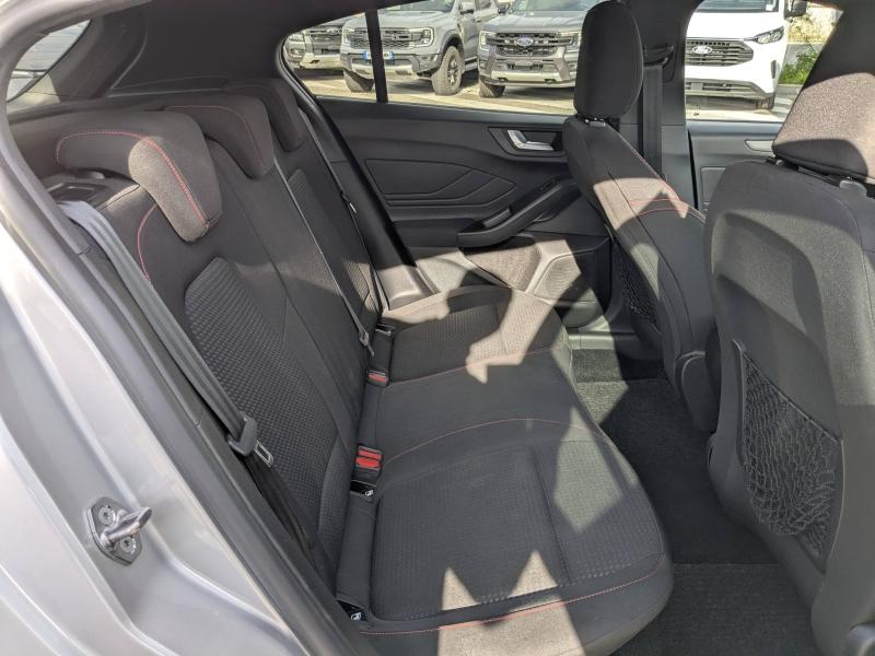 Photo 20 de l’annonce de FORD Focus d’occasion à vendre à BRIGNOLES