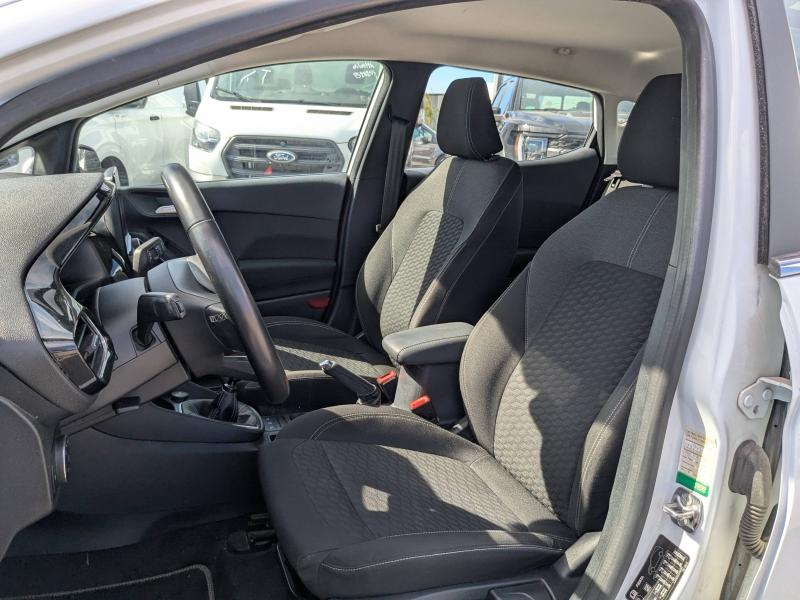 Photo 16 de l’annonce de FORD Fiesta d’occasion à vendre à BRIGNOLES