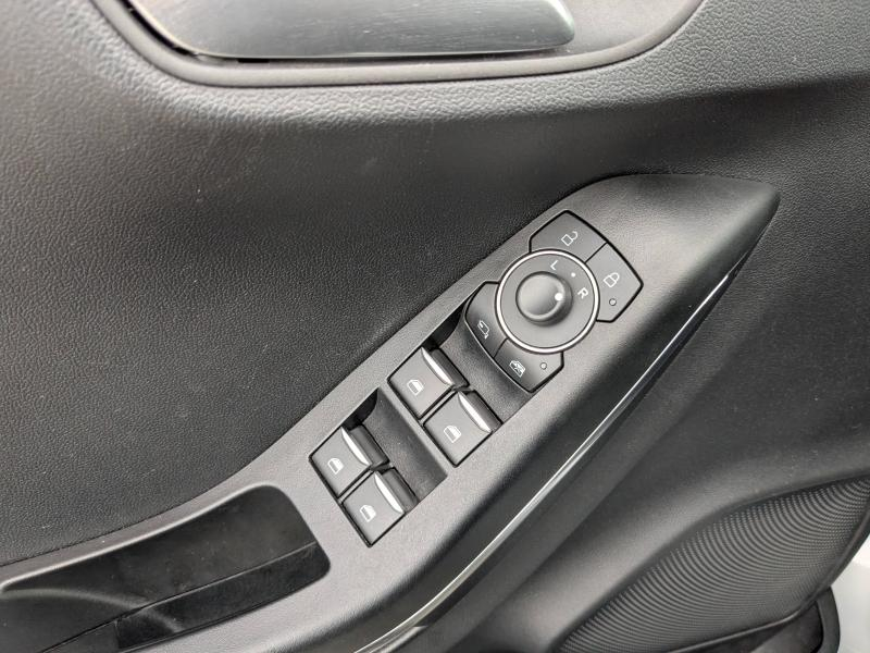 Photo 15 de l’annonce de FORD Puma d’occasion à vendre à BRIGNOLES