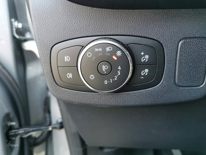 Photo 9 de l’annonce de FORD Puma d’occasion à vendre à BRIGNOLES