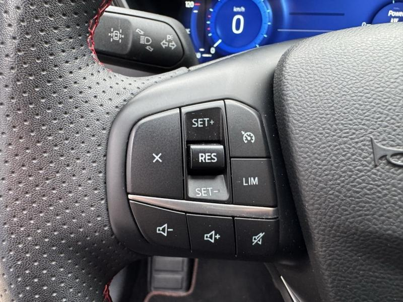 Photo 15 de l’annonce de FORD Kuga d’occasion à vendre à NARBONNE