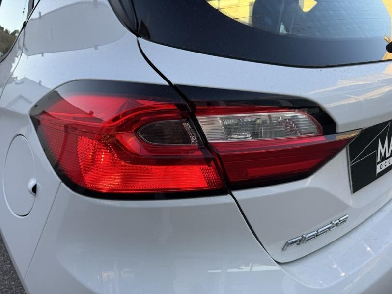 Photo 10 de l’annonce de FORD Fiesta d’occasion à vendre à NARBONNE