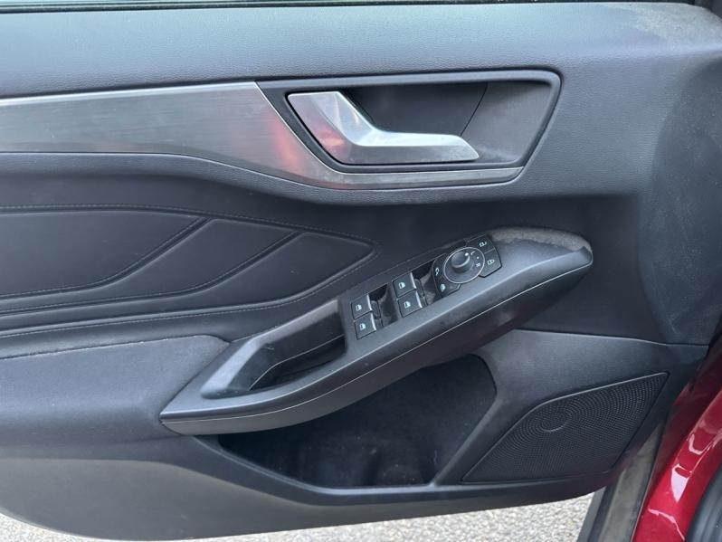 Photo 14 de l’annonce de FORD Focus SW d’occasion à vendre à NARBONNE