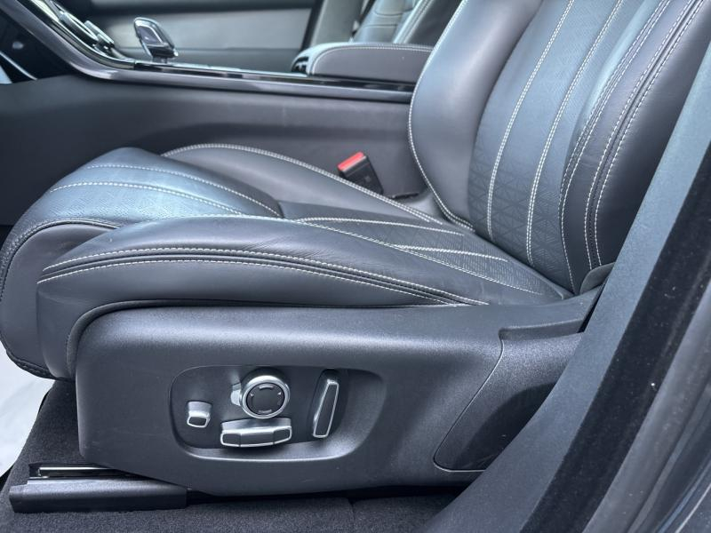 Photo 16 de l’annonce de LAND-ROVER Range Rover Velar d’occasion à vendre à AIX-EN-PROVENCE