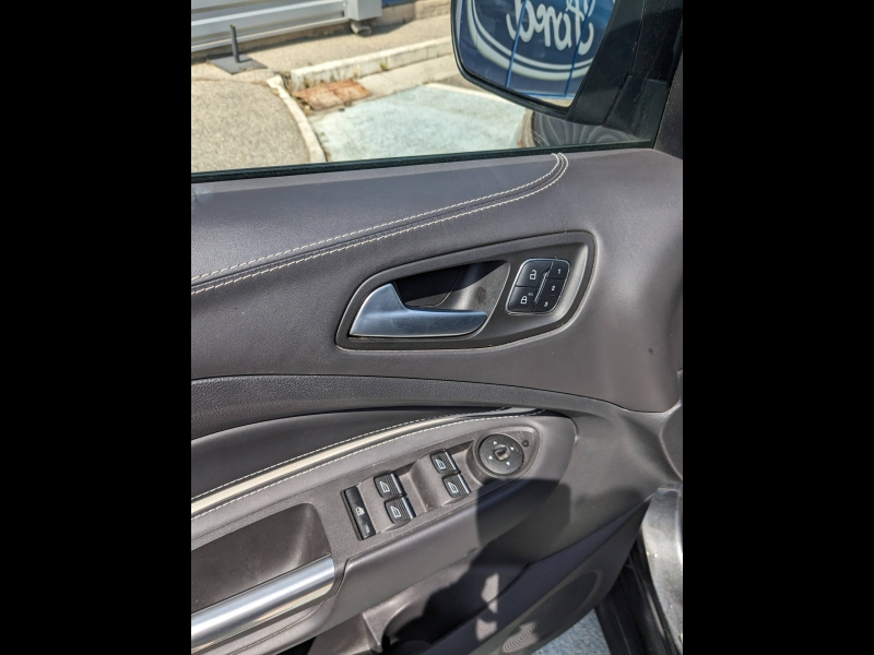 Photo 12 de l’annonce de FORD Kuga d’occasion à vendre à AUBAGNE