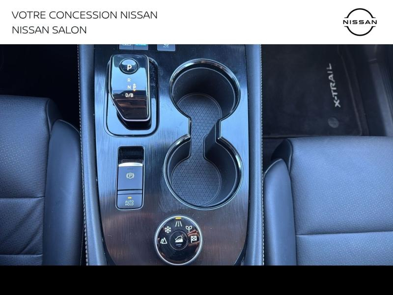 Photo 16 de l’annonce de NISSAN X-Trail d’occasion à vendre à SALON DE PROVENCE