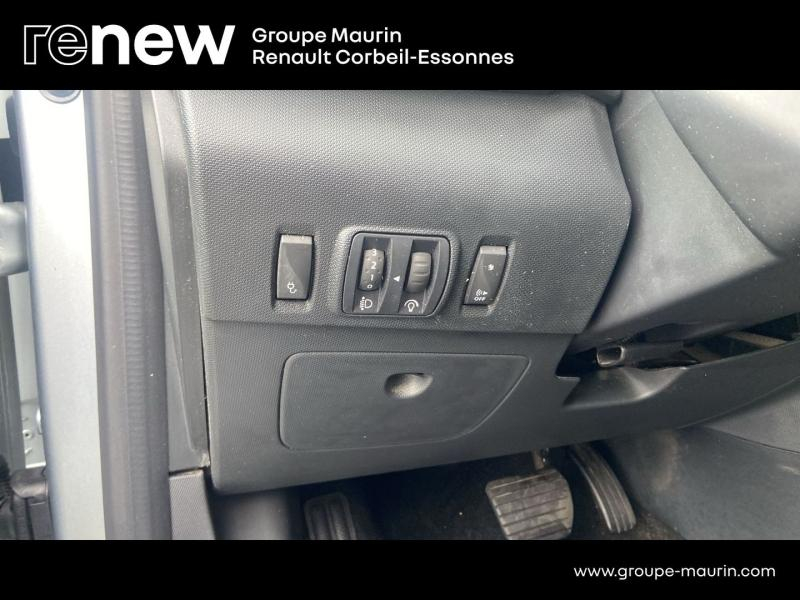 Photo 11 de l’annonce de RENAULT Zoe d’occasion à vendre à CORBEIL-ESSONNES