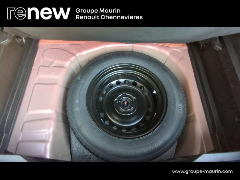 Photo 8 de l’annonce de RENAULT Captur d’occasion à vendre à CHENNEVIÈRES-SUR-MARNE