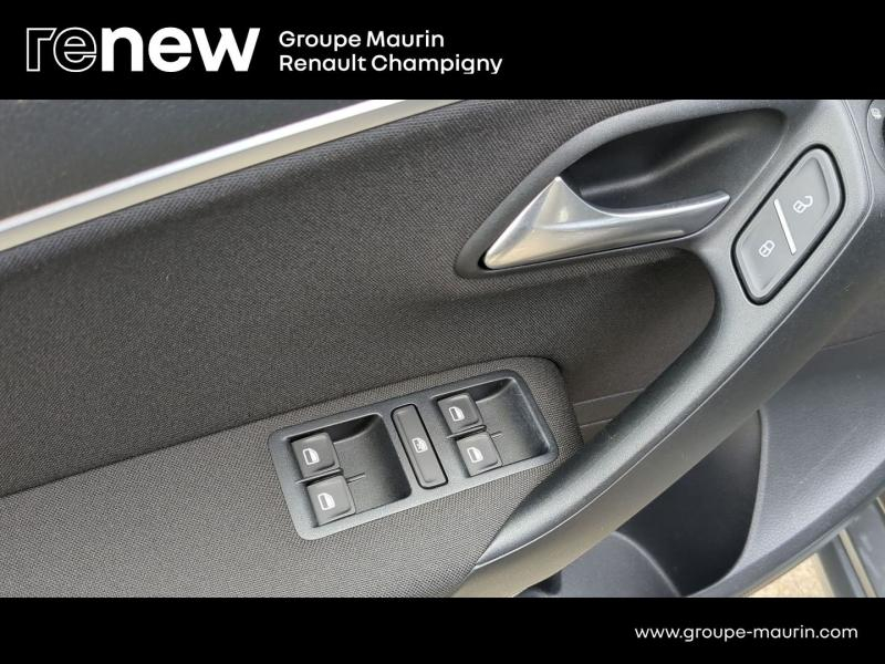 Photo 17 de l’annonce de VOLKSWAGEN Polo d’occasion à vendre à CHAMPIGNY-SUR-MARNE