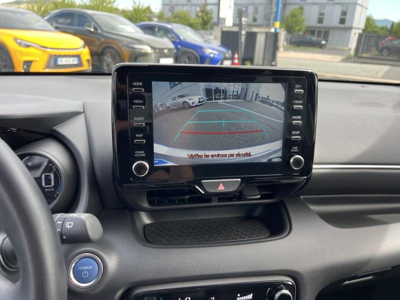 Photo 17 de l’annonce de TOYOTA Yaris d’occasion à vendre à AUBIÈRE