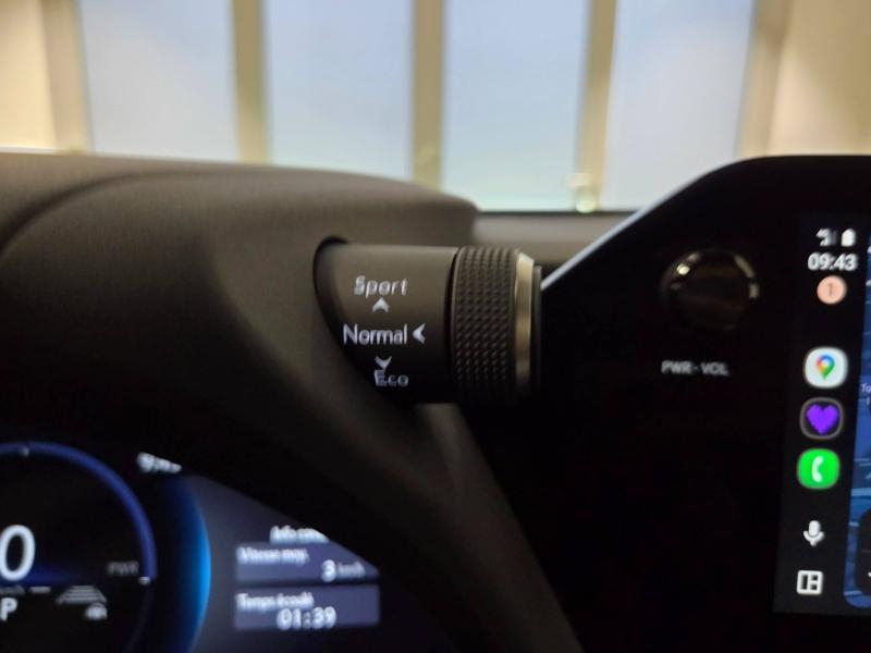 Photo 11 de l’annonce de LEXUS UX d’occasion à vendre à AUBIÈRE