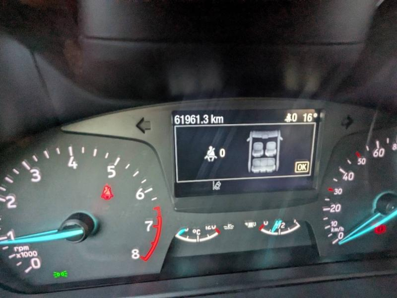 Photo 13 de l’annonce de FORD Fiesta d’occasion à vendre à FRÉJUS