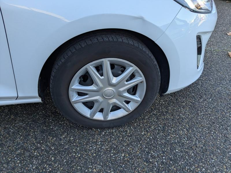 Photo 4 de l’annonce de FORD Fiesta d’occasion à vendre à AVIGNON