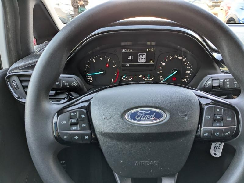 Photo 6 de l’annonce de FORD Fiesta d’occasion à vendre à AVIGNON