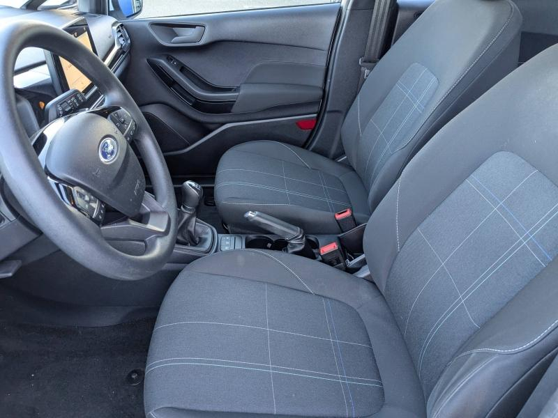 Photo 7 de l’annonce de FORD Fiesta d’occasion à vendre à AVIGNON