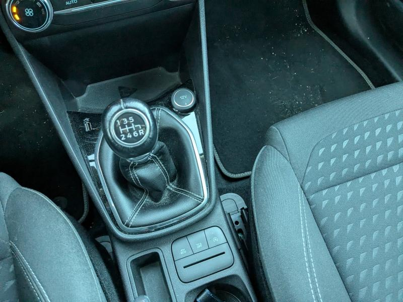 Photo 14 de l’annonce de FORD Fiesta d’occasion à vendre à AVIGNON