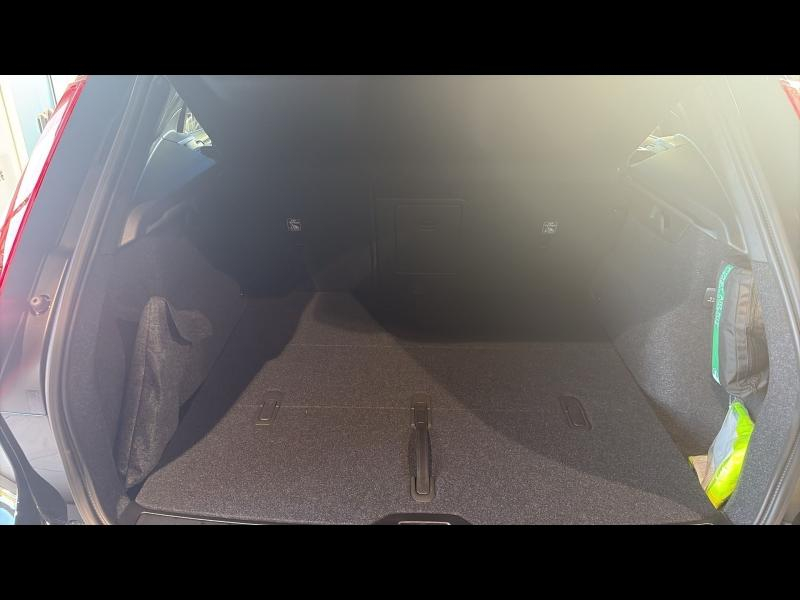 Photo 8 de l’annonce de VOLVO XC40 d’occasion à vendre à TOULON