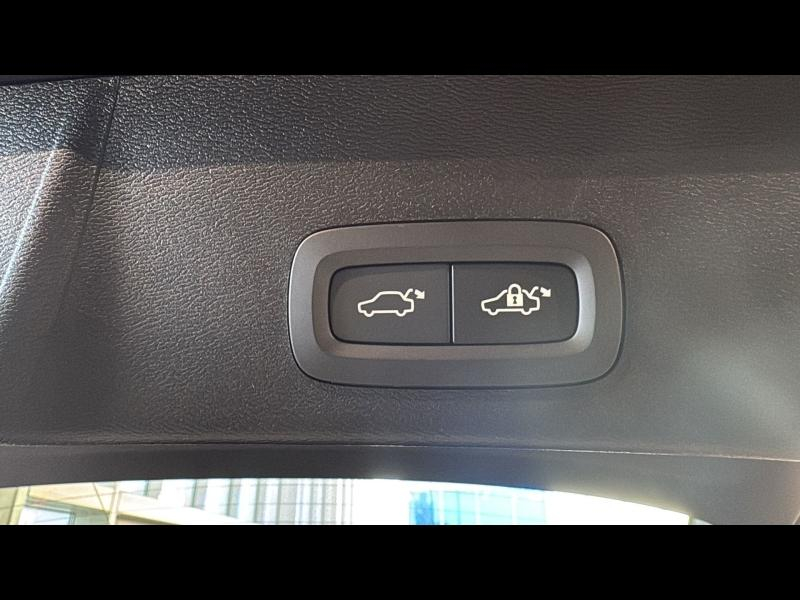 Photo 9 de l’annonce de VOLVO XC40 d’occasion à vendre à TOULON