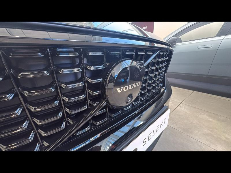 Photo 20 de l’annonce de VOLVO XC40 d’occasion à vendre à TOULON