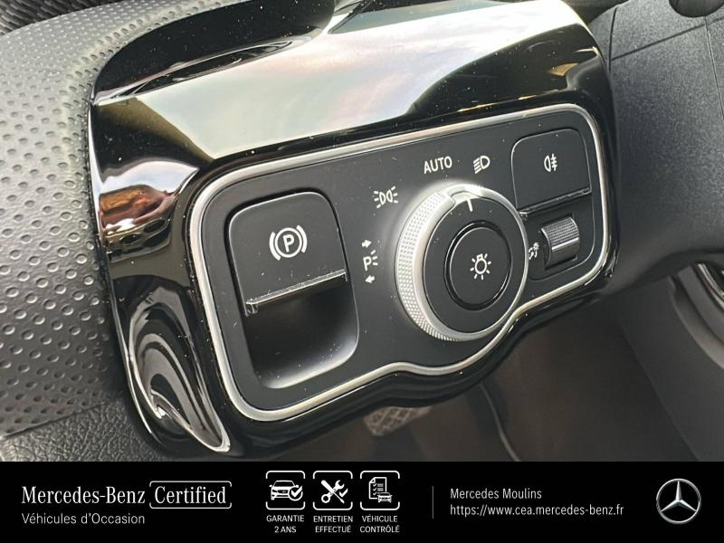 Photo 16 de l’annonce de MERCEDES-BENZ Classe A d’occasion à vendre à MONTLUÇON
