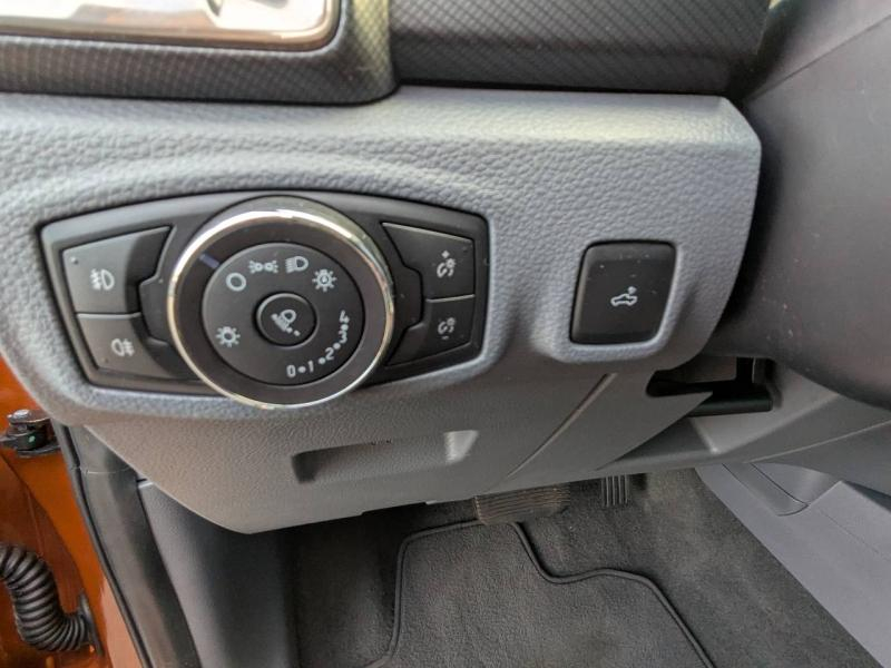 Photo 12 de l’annonce de FORD Ranger VUL d’occasion à vendre à FRÉJUS