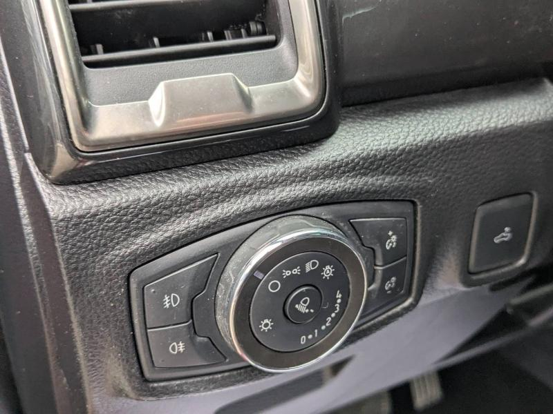 Photo 13 de l’annonce de FORD Ranger VUL d’occasion à vendre à AIX-EN-PROVENCE