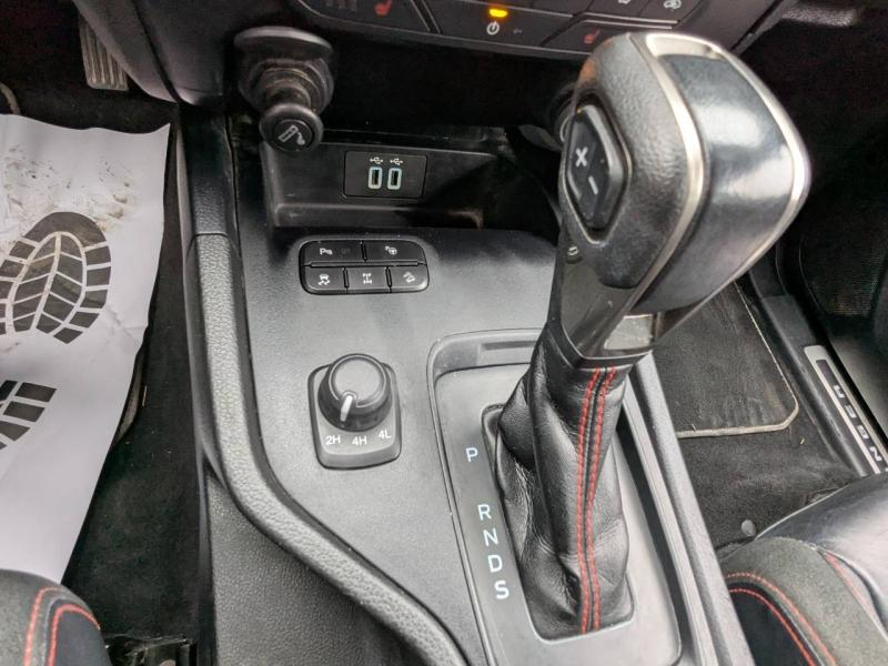 Photo 17 de l’annonce de FORD Ranger VUL d’occasion à vendre à AIX-EN-PROVENCE