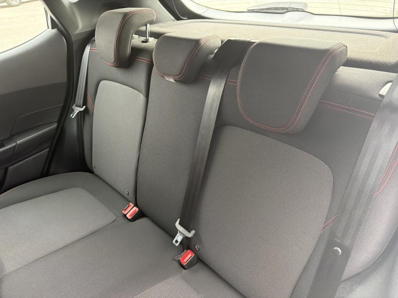 Photo 12 de l’annonce de FORD Fiesta d’occasion à vendre à VITROLLES