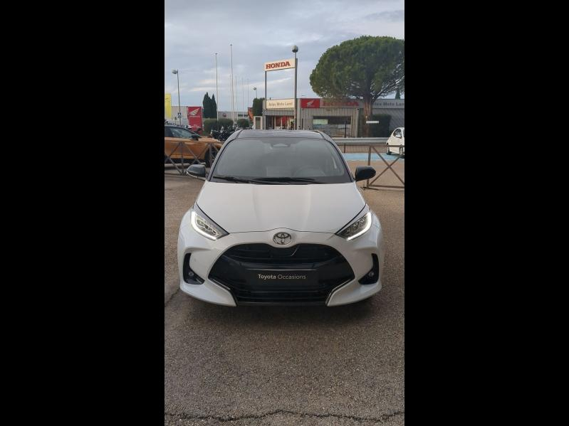 Photo 9 de l’annonce de TOYOTA Yaris d’occasion à vendre à ARLES
