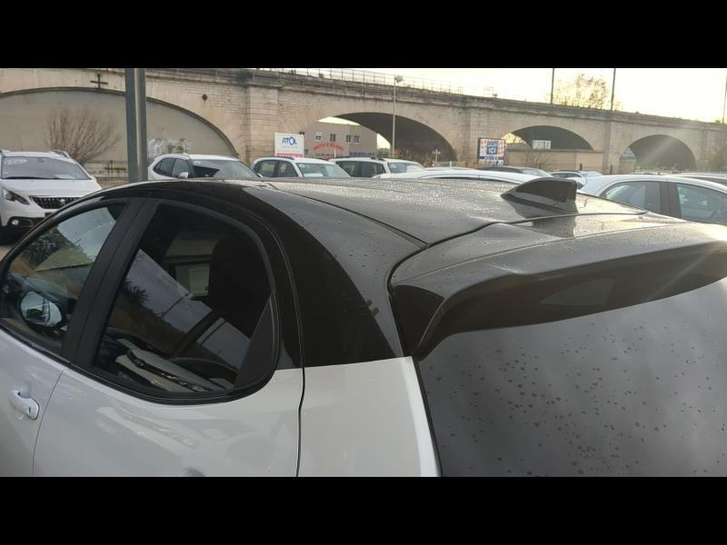 Photo 11 de l’annonce de TOYOTA Yaris d’occasion à vendre à ARLES