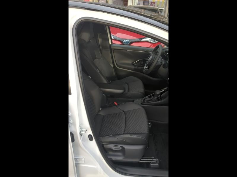 Photo 13 de l’annonce de TOYOTA Yaris d’occasion à vendre à ARLES