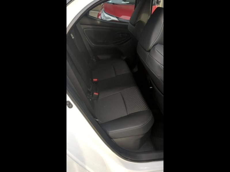 Photo 14 de l’annonce de TOYOTA Yaris d’occasion à vendre à ARLES