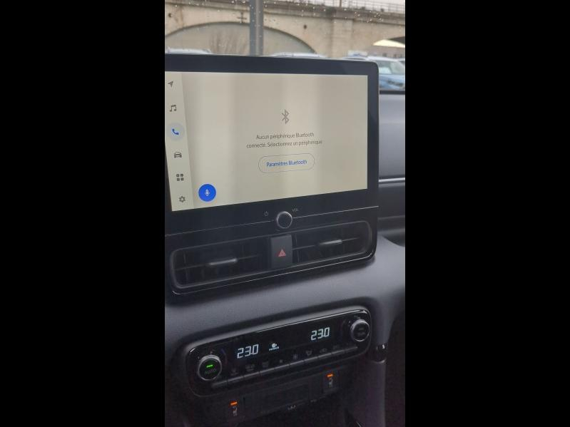 Photo 19 de l’annonce de TOYOTA Yaris d’occasion à vendre à ARLES