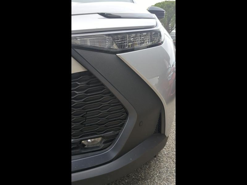 Photo 9 de l’annonce de TOYOTA C-HR d’occasion à vendre à ARLES