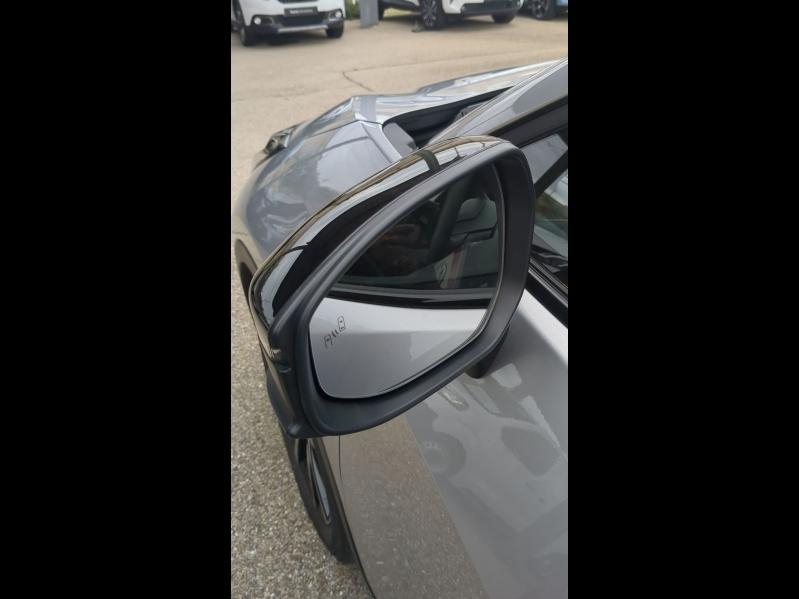 Photo 12 de l’annonce de TOYOTA C-HR d’occasion à vendre à ARLES