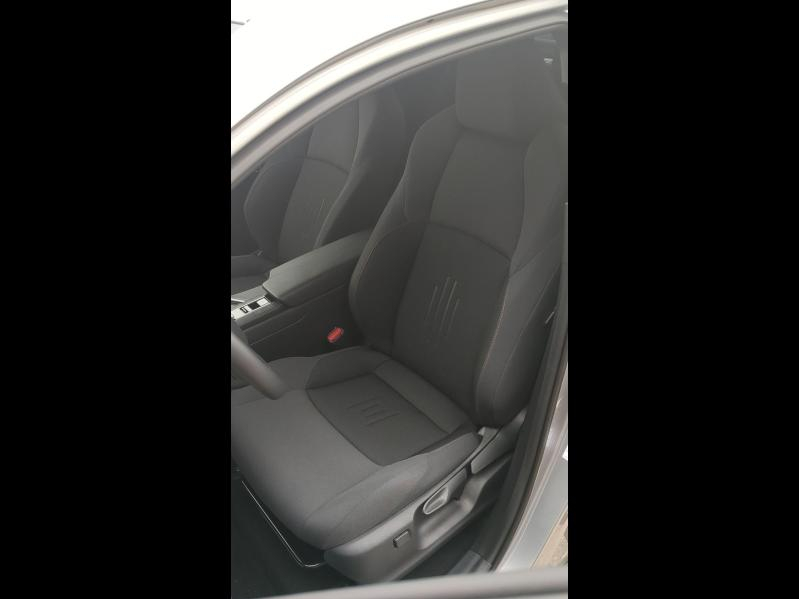 Photo 13 de l’annonce de TOYOTA C-HR d’occasion à vendre à ARLES