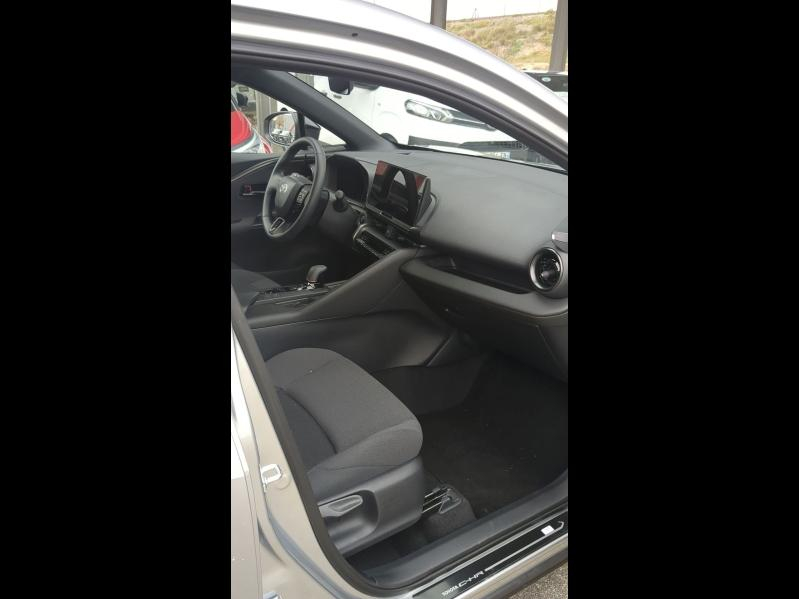 Photo 17 de l’annonce de TOYOTA C-HR d’occasion à vendre à ARLES