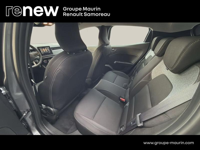 Photo 13 de l’annonce de RENAULT Clio d’occasion à vendre à SAMOREAU