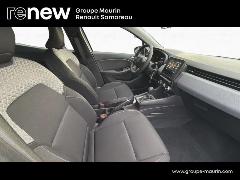 Photo 17 de l’annonce de RENAULT Clio d’occasion à vendre à SAMOREAU