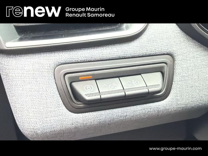 Photo 19 de l’annonce de RENAULT Clio d’occasion à vendre à SAMOREAU