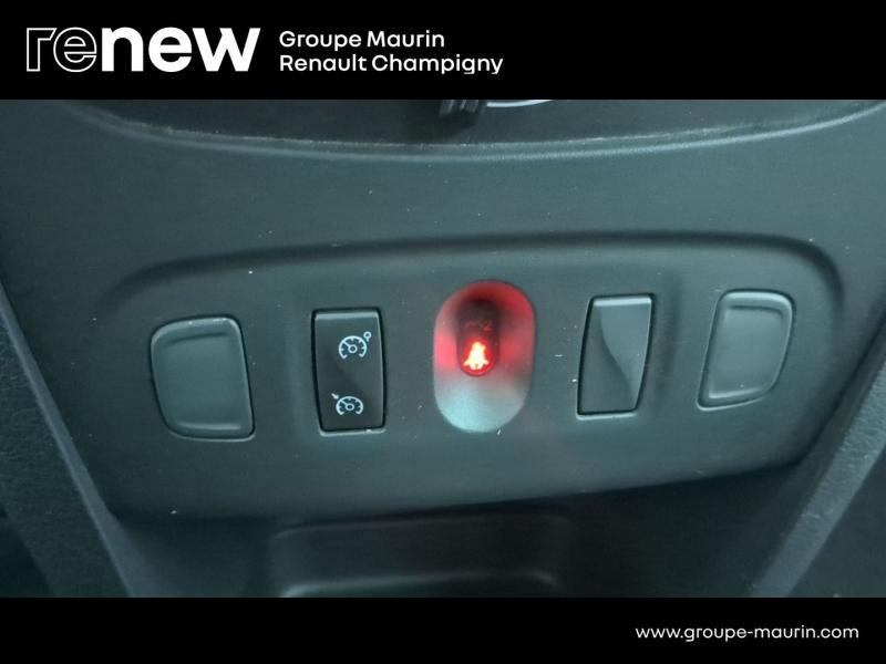 Photo 17 de l’annonce de DACIA Sandero d’occasion à vendre à CHAMPIGNY-SUR-MARNE