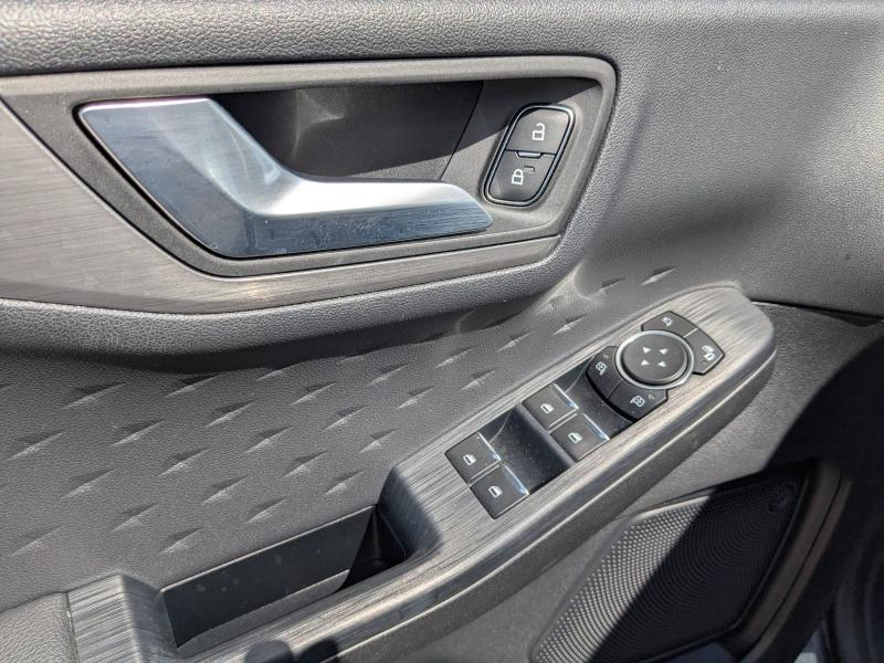 Photo 7 de l’annonce de FORD Kuga d’occasion à vendre à LA VALETTE