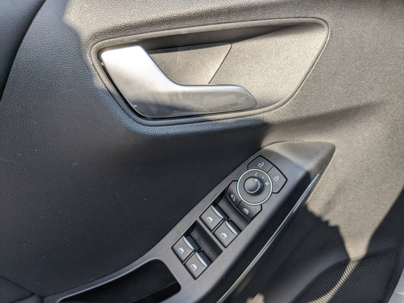 Photo 7 de l’annonce de FORD Puma d’occasion à vendre à LA VALETTE