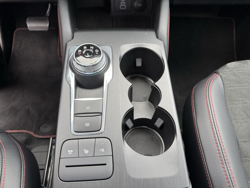 Photo 14 de l’annonce de FORD Kuga d’occasion à vendre à LA VALETTE