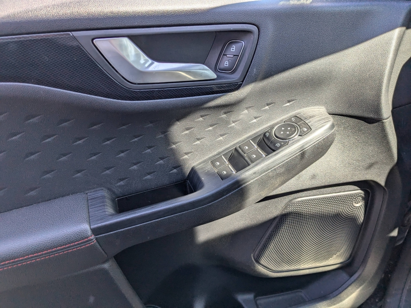 Photo 7 de l’annonce de FORD Kuga d’occasion à vendre à LA VALETTE