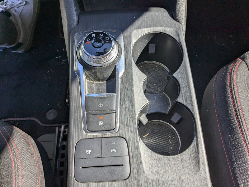 Photo 14 de l’annonce de FORD Kuga d’occasion à vendre à LA VALETTE