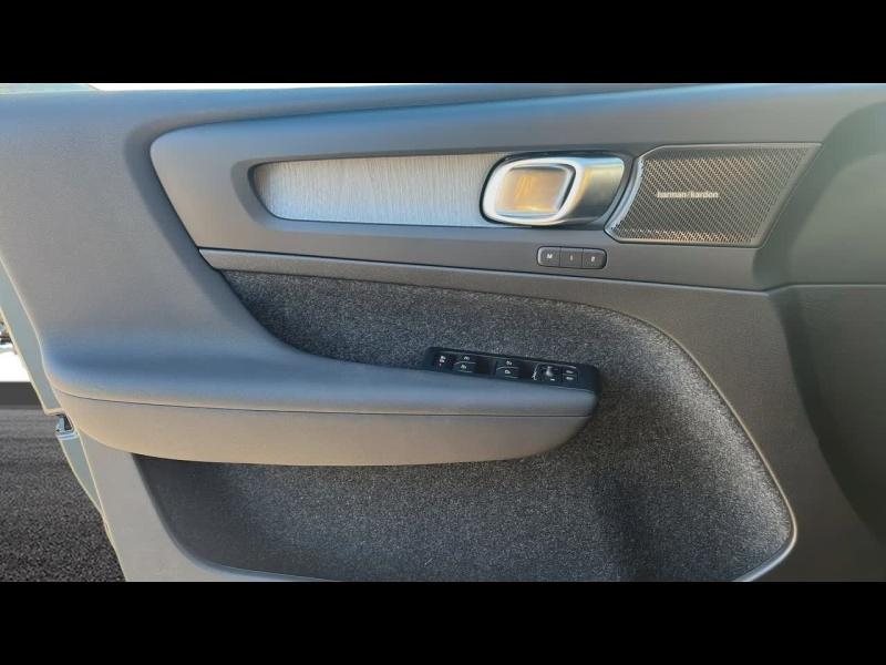 Photo 16 de l’annonce de VOLVO XC40 d’occasion à vendre à TOULON