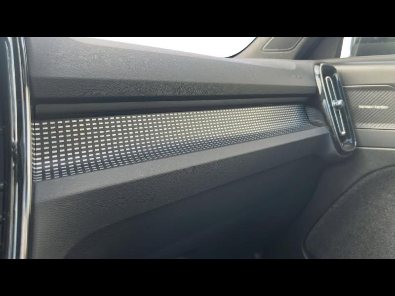 Photo 20 de l’annonce de VOLVO XC40 d’occasion à vendre à TOULON